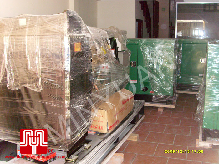 04 Tổ máy CUMMINS giao cho khách hàng Hà Nội ngày 13.12.2009