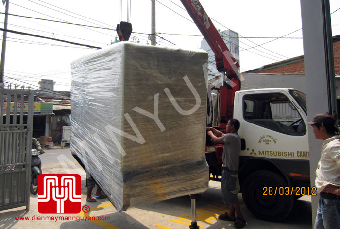 The set of 100KVA Cummins soundproof Generator  was delivered to customer in Ho Chi Minh on 2012 March 28th