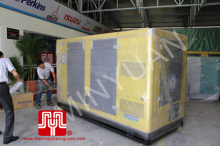 The set of 20KVA Cummins soundproof Generator was delivered to customer in Ho Chi Minh on 2011 August 2nd