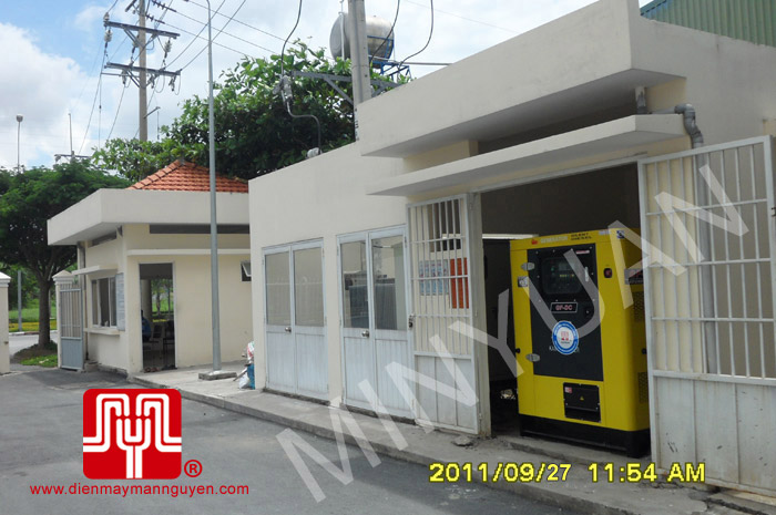 The set of 100KVA Cummins soundproof Generator was delivered to customer in Ho Chi Minh on 2011 September 27th