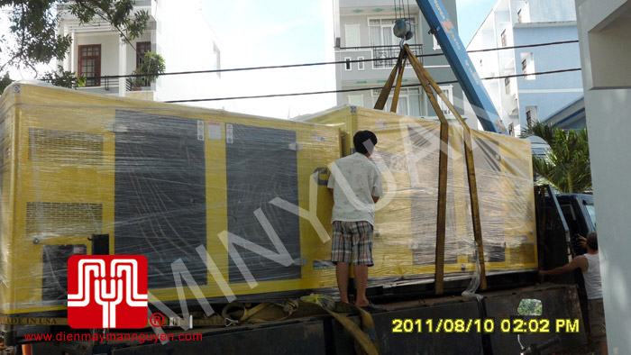 The 02 set of 250KVA and 140KVA Cummins sound proof generators were delivered to customer in Ho Chi Minh on 2011 August 10th