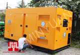 The set of 500KVA Cummins soundproof Generator was delivered to customer in Do Son, Hai Phong on 2011 August 21st