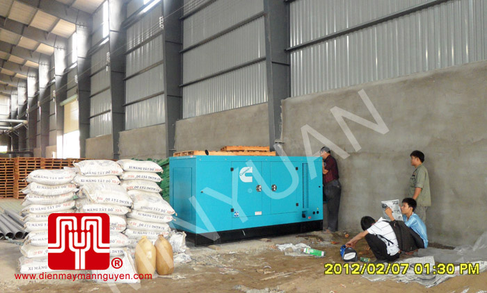 The set of 120KVA Cummins soundproof Generator  was delivered to customer in Can Tho province on 2012 February 07th
