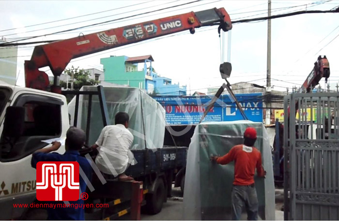 The 02 set of 180KVA Cummins soundproof Generators were delivered to customer in Ho Chi Minh on 2011 November 3rd
