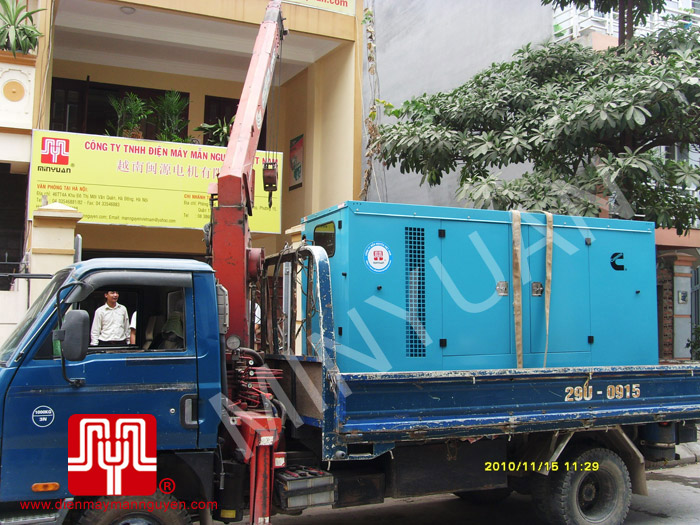 The set of CUMINS soundproof generator was delivered to custoner in Ha Noi on 2010 November 15th