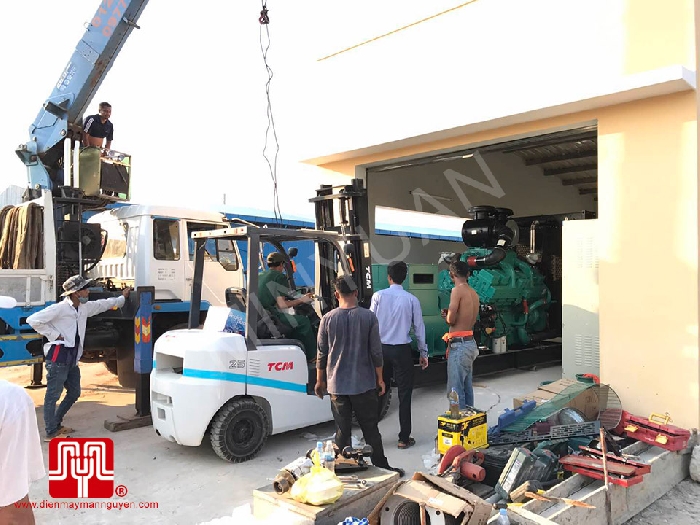 The Set of 1000kva Cummins generator was delivered to Cambodia on 27/01/2018